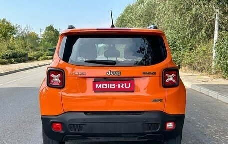 Jeep Renegade I рестайлинг, 2018 год, 1 039 000 рублей, 5 фотография