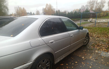 BMW 5 серия, 2001 год, 350 000 рублей, 1 фотография