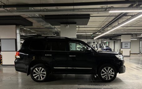 Toyota Land Cruiser 200, 2016 год, 7 200 000 рублей, 6 фотография