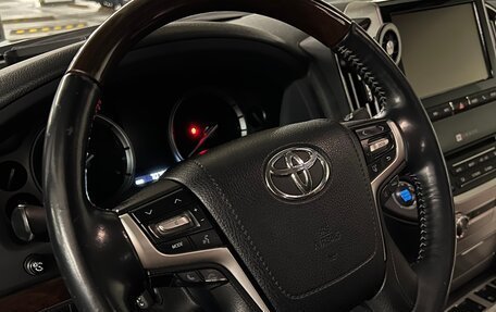 Toyota Land Cruiser 200, 2016 год, 7 200 000 рублей, 18 фотография