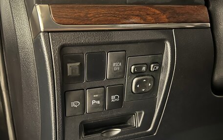 Toyota Land Cruiser 200, 2016 год, 7 200 000 рублей, 24 фотография