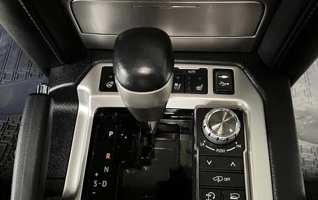 Toyota Land Cruiser 200, 2016 год, 7 200 000 рублей, 23 фотография