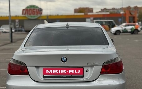 BMW 5 серия, 2009 год, 1 050 000 рублей, 6 фотография