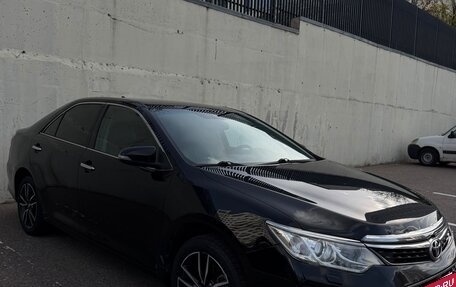 Toyota Camry, 2017 год, 2 250 000 рублей, 5 фотография
