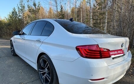 BMW 5 серия, 2013 год, 1 950 000 рублей, 2 фотография
