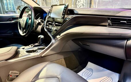 Toyota Camry, 2021 год, 3 185 000 рублей, 13 фотография