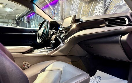 Toyota Camry, 2021 год, 3 185 000 рублей, 14 фотография