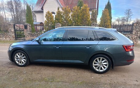 Skoda Superb III рестайлинг, 2017 год, 1 600 000 рублей, 8 фотография