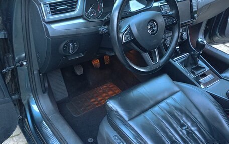 Skoda Superb III рестайлинг, 2017 год, 1 600 000 рублей, 19 фотография