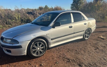 Mitsubishi Carisma I, 2003 год, 185 000 рублей, 2 фотография