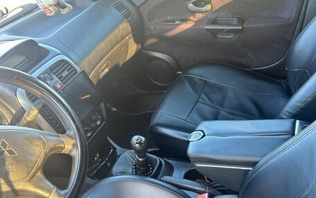 Mitsubishi Carisma I, 2003 год, 185 000 рублей, 11 фотография