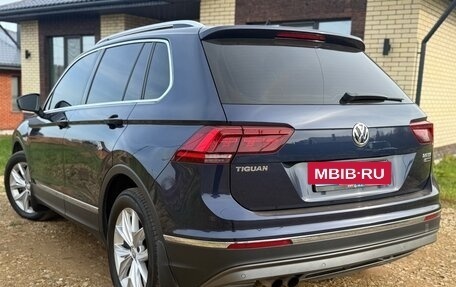 Volkswagen Tiguan II, 2017 год, 2 399 000 рублей, 4 фотография