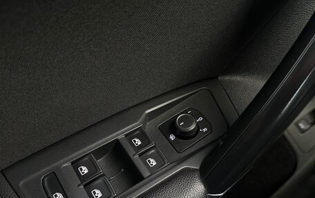 Volkswagen Tiguan II, 2017 год, 2 399 000 рублей, 12 фотография