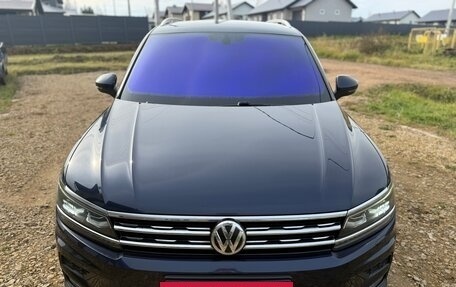 Volkswagen Tiguan II, 2017 год, 2 399 000 рублей, 19 фотография