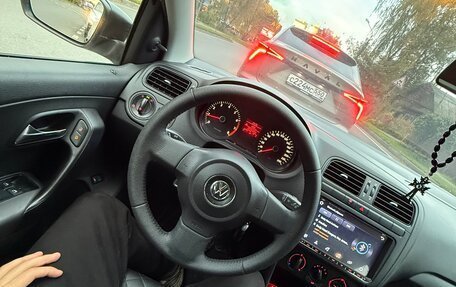 Volkswagen Polo VI (EU Market), 2013 год, 800 000 рублей, 11 фотография