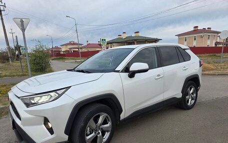 Toyota RAV4, 2022 год, 3 500 000 рублей, 5 фотография