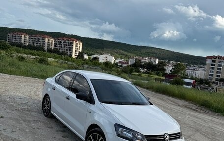 Volkswagen Polo VI (EU Market), 2013 год, 800 000 рублей, 10 фотография