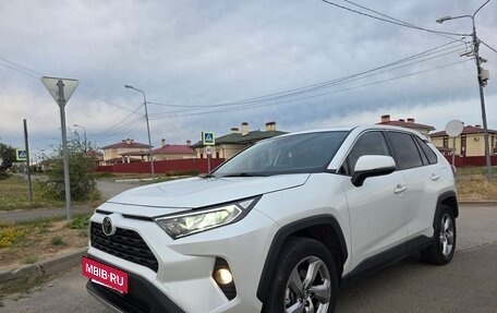 Toyota RAV4, 2022 год, 3 500 000 рублей, 13 фотография