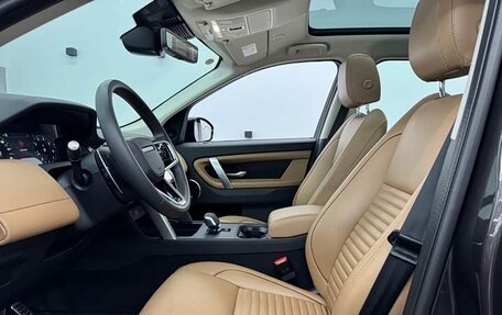 Land Rover Discovery Sport I рестайлинг, 2023 год, 4 690 000 рублей, 6 фотография