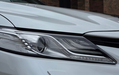 Toyota Camry, 2021 год, 2 900 000 рублей, 6 фотография
