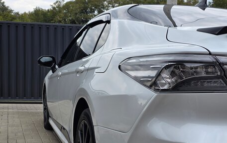 Toyota Camry, 2021 год, 2 900 000 рублей, 10 фотография