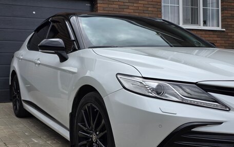 Toyota Camry, 2021 год, 2 900 000 рублей, 4 фотография