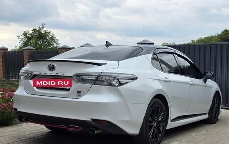 Toyota Camry, 2021 год, 2 900 000 рублей, 8 фотография