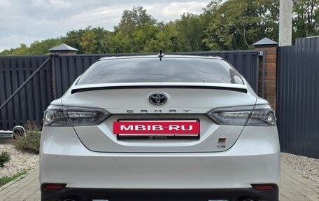 Toyota Camry, 2021 год, 2 900 000 рублей, 9 фотография
