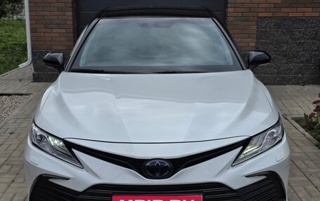 Toyota Camry, 2021 год, 2 900 000 рублей, 3 фотография