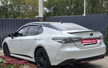 Toyota Camry, 2021 год, 2 900 000 рублей, 7 фотография