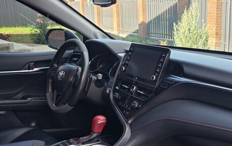 Toyota Camry, 2021 год, 2 900 000 рублей, 24 фотография