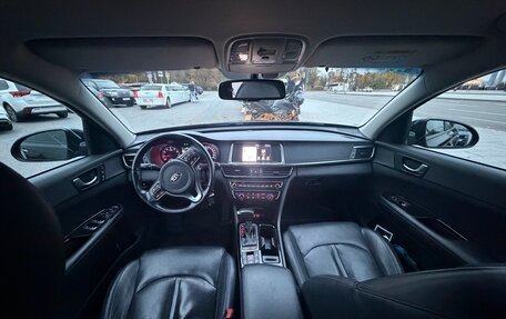 KIA Optima IV, 2017 год, 1 800 000 рублей, 10 фотография