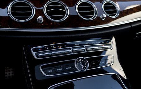 Mercedes-Benz E-Класс, 2016 год, 2 695 000 рублей, 15 фотография