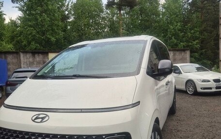 Hyundai Staria, 2022 год, 5 200 000 рублей, 1 фотография