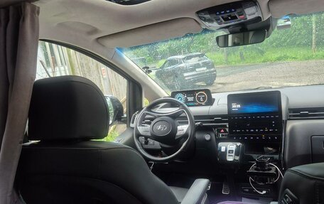 Hyundai Staria, 2022 год, 5 200 000 рублей, 15 фотография