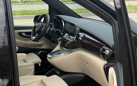 Mercedes-Benz V-Класс, 2023 год, 11 500 000 рублей, 12 фотография