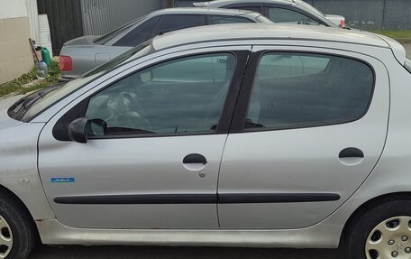 Peugeot 206, 2002 год, 130 000 рублей, 6 фотография
