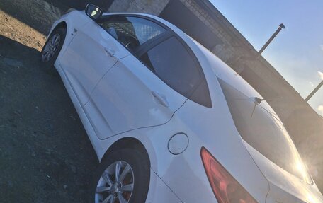 Hyundai Solaris II рестайлинг, 2011 год, 485 000 рублей, 2 фотография
