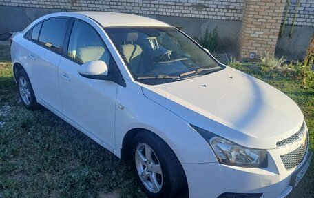 Chevrolet Cruze II, 2011 год, 515 000 рублей, 3 фотография