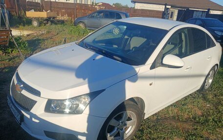 Chevrolet Cruze II, 2011 год, 515 000 рублей, 2 фотография