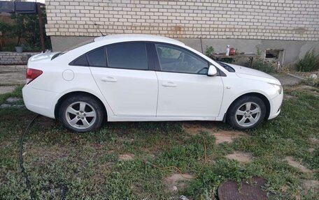 Chevrolet Cruze II, 2011 год, 515 000 рублей, 4 фотография
