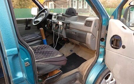 Volkswagen Transporter T4, 1993 год, 275 000 рублей, 3 фотография