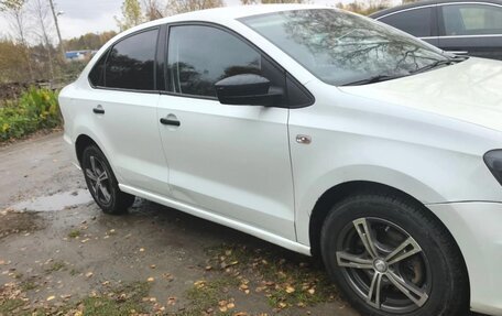 Volkswagen Polo VI (EU Market), 2018 год, 700 000 рублей, 6 фотография