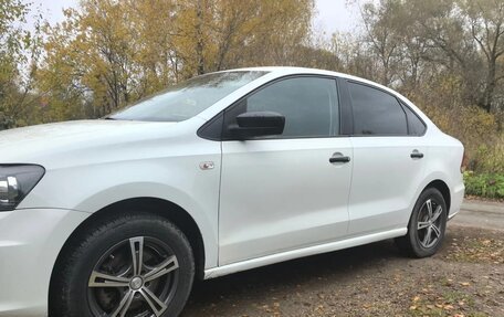 Volkswagen Polo VI (EU Market), 2018 год, 700 000 рублей, 3 фотография