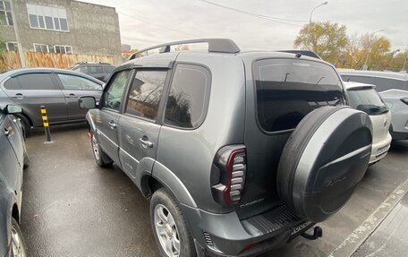 Chevrolet Niva I рестайлинг, 2011 год, 550 000 рублей, 5 фотография