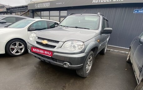 Chevrolet Niva I рестайлинг, 2011 год, 550 000 рублей, 3 фотография