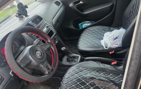 Volkswagen Polo VI (EU Market), 2013 год, 390 000 рублей, 3 фотография