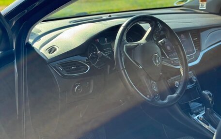 Opel Astra K, 2019 год, 1 650 000 рублей, 3 фотография