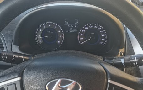 Hyundai Solaris II рестайлинг, 2012 год, 670 000 рублей, 4 фотография