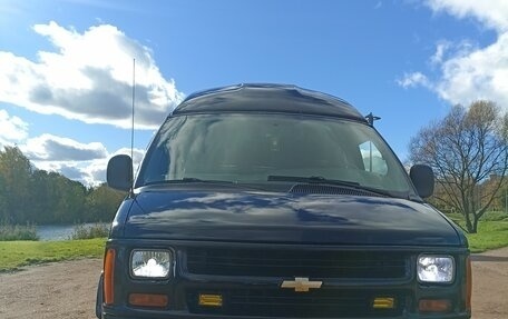 Chevrolet Express II, 2000 год, 1 280 000 рублей, 3 фотография